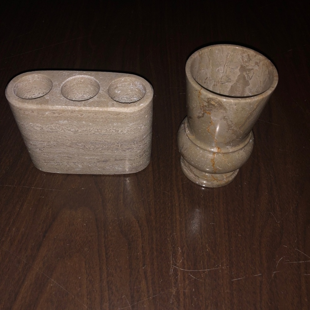Toothbrush Holder and Tumbler